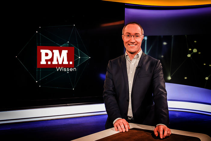 Gernot Grömer präsentiert P.M. Wissen. Bild: Sender / ServusTV / Georg Kukuvec