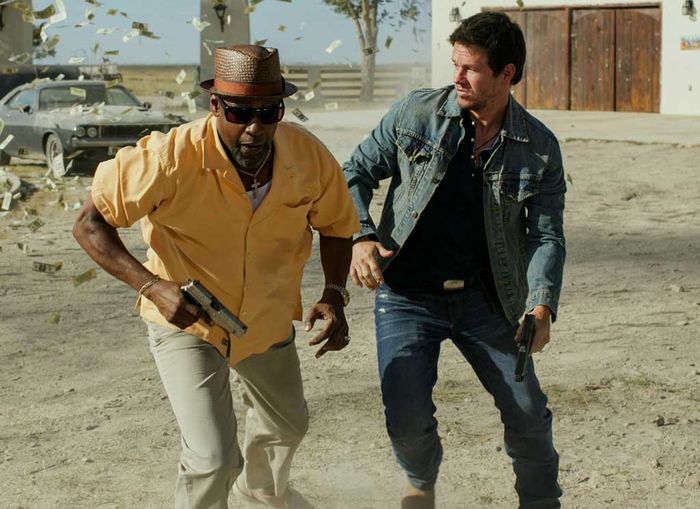Die zwei Undercover-Agenten Bobby (Denzel Washington, l.) und Stig (Mark Wahlberg) geraten zwischen die Fronten von Drogenkartell und CIA ... Bild: Sender / Sony Pictures 