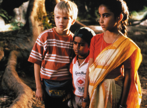 Jesse (Alex Wiesendanger) mit seinen beiden Mitstreitern Raju (Raju Lal) und Gita (Greishma Makar Singh). Bild: Sender / TF1 International