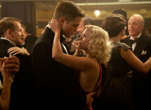 Tanzfeger: Robert Pattinson und Reese Witherspoon. Bild: Twentieth Century Fox