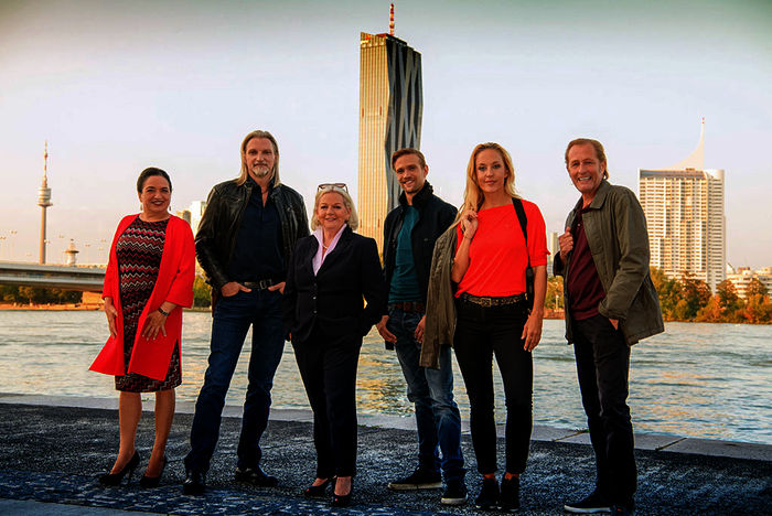 Maria Happel (Dr. Henriette Wolf), Stefan Jürgens (Carl Ribarski), Brigitte Kren (Dr. Henriette Wolf), Michael Steinocher (Simon Steininger), Lilian Klebow (Penny Lanz), Helmut Bohatsch (Franz Wolfahrt). Bild: Sender / 	ORF / Thomas Ramstorfer