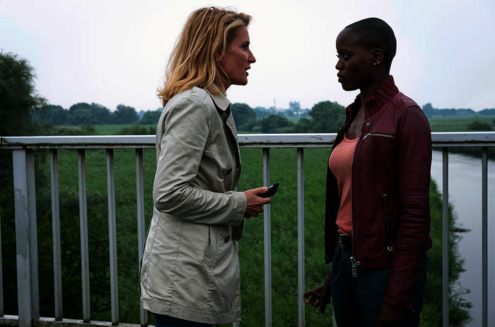 Charlotte Lindholm (Maria Furtwängler) und Anaïs Schmitz (Florence Kasumba). Bild: Sender / NDR / Christine Schroeder