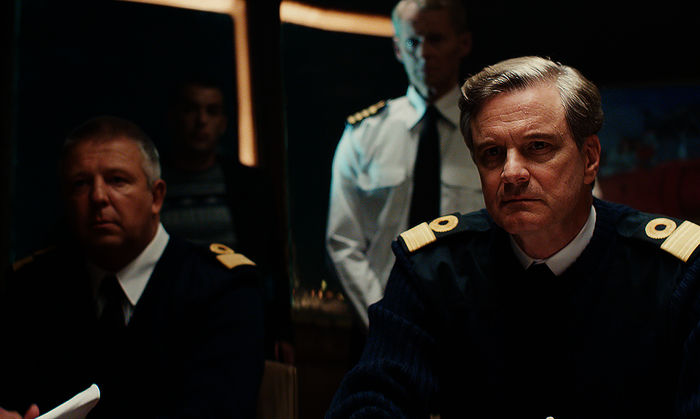 Kursk: Commodore Russel (Colin Firth) überlegt sich seine nächsten Schritte. Bild: Sender / Wildbunch Germany