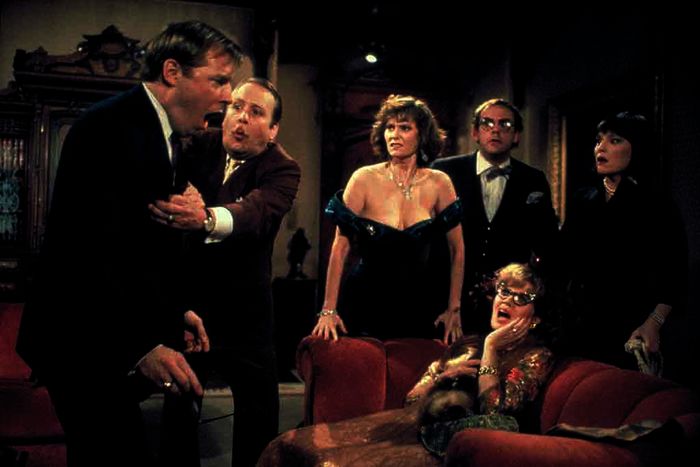 Mr. Green (Michael McKean) ist außer sich. Wer hat Mr. Boddy umgebracht? Bild: Sender / 2002 by Paramount Pictures/All Rights Reserved
