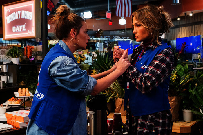 Manhattan Queen: Leah Remini (Joan), Jennifer Lopez (Maya). Bild: Sender / ORF / Pro7 / Motion Picture Artwork / Barry Wetcher