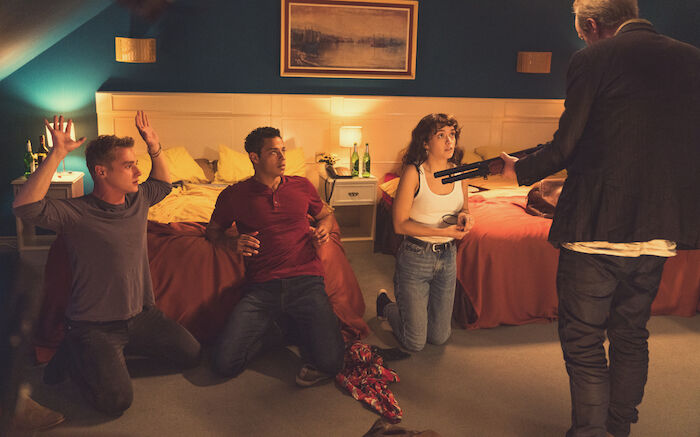 Pixie - Mit ihr ist nicht zu spaßen: Frank McCullen (Bend Hardy), Harland (Daryl McCormack) und Pixie O'Brien (Olivia Cooke). Bild: Sender / Aidan Monaghan 