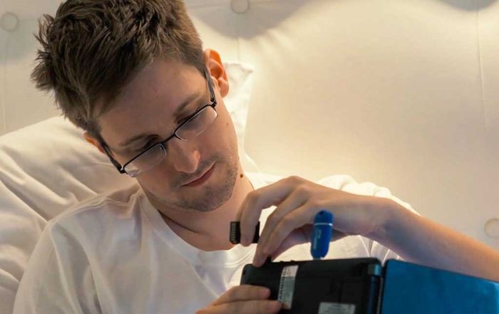 Edward Snowden. Bild: Sender / Catndocs / Laura Poitras