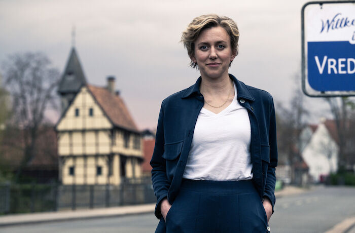 Vorübergehend glücklich: Sonja (Franziska Machens). Bild: Sender / WDR / MARTIN VALENTIN MENKE
